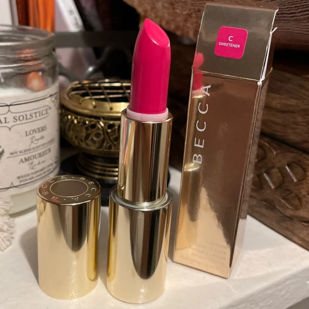 New BECCA ULTIMATE Lipstick love Sweetener